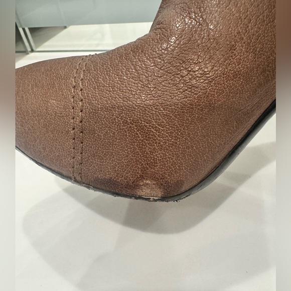 Louis Vuitton Booties - Picture 9 of 13